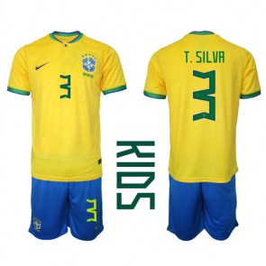 Brasilien Thiago Silva #3 Replika Babytøj Hjemmebanesæt Børn VM 2022 Kortærmet (+ Korte bukser)